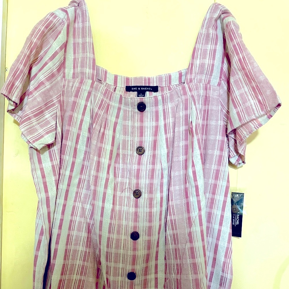 Zac & Rachel Flutter Sleeves Top